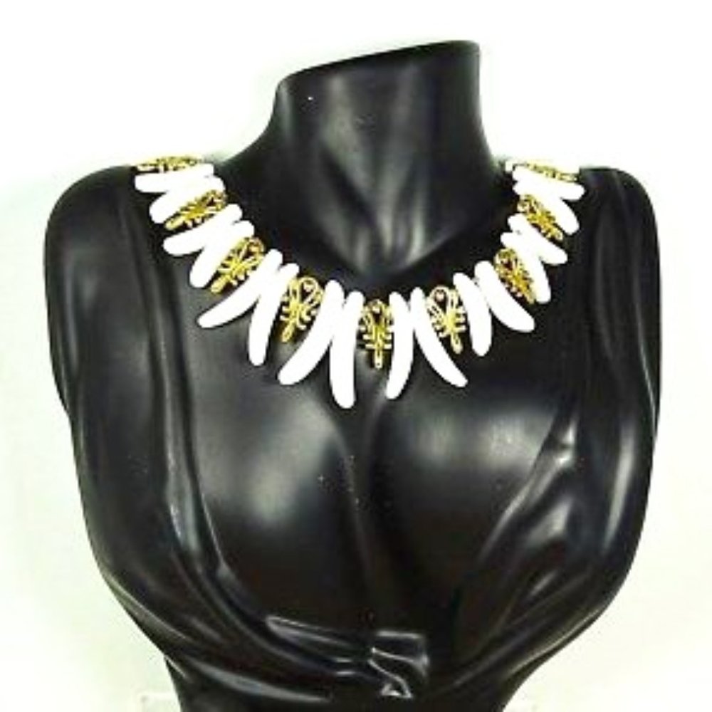 CAROLYN POLLACK Sterling Silver Brass White Mother of Pearl Statement Necklace